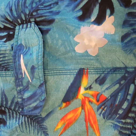 Speedo Knee Length Boardshort Blue Tropical Printed Size S - Picture 5 of 9